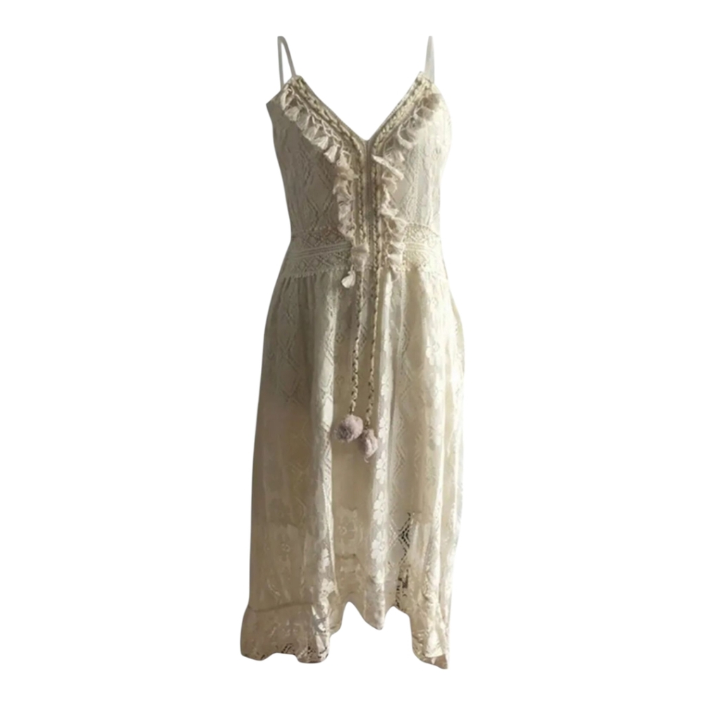 Elegant Beach Dress - Picture 5 of 7